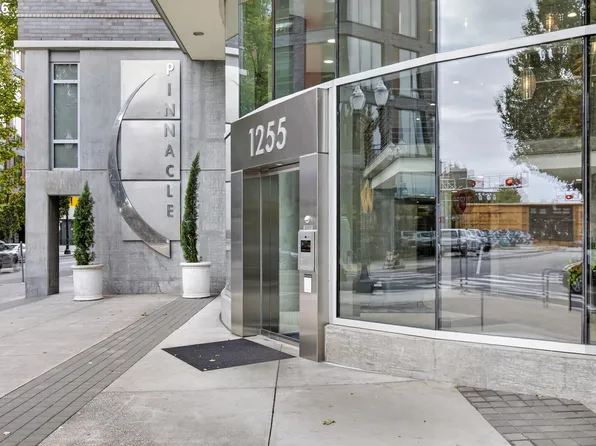 1255 NW 9th Ave APT 908, Portland, OR 97210