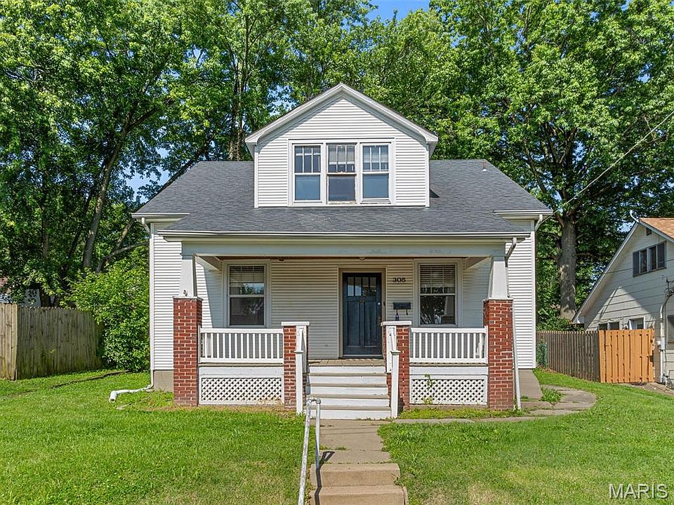 1st image of 305 Williams St