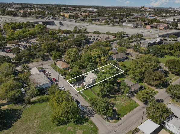 815 Viola St, Dallas, TX 75203