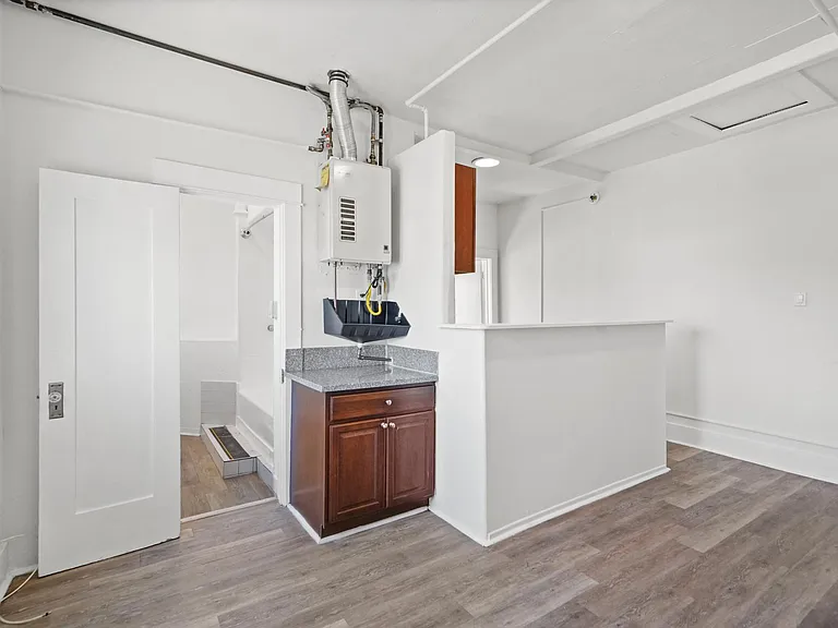 3767 Midvale Ave #3 — Photo 6
