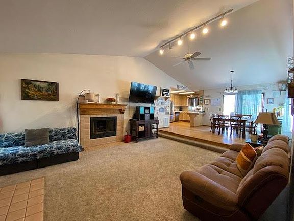 2nd image of 163 Acorn Dr