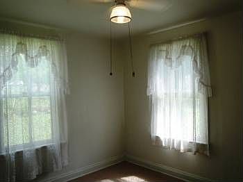 4th image of 8100 Acorn Ave