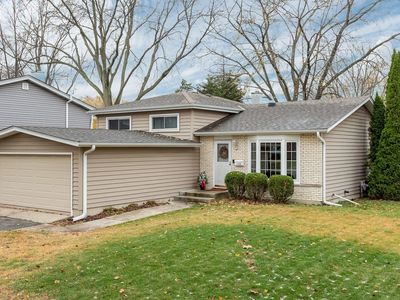 138 S Park Blvd, Glen Ellyn, IL, 60137