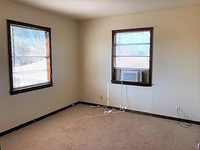 2nd image of 204B Cedar Dr #B
