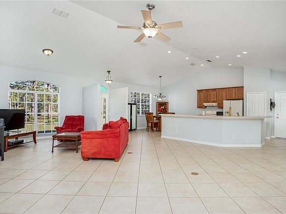 5th image of 20880 Ortega St