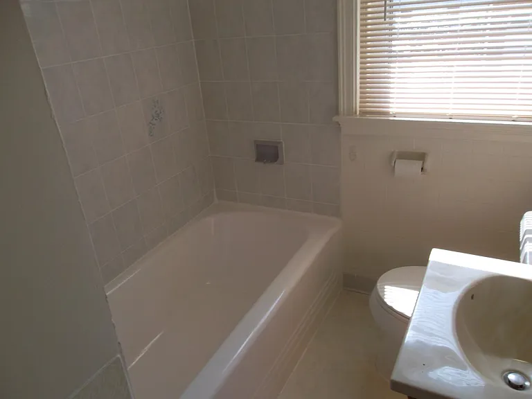 27 Ladomus Ave #2 — Photo 3