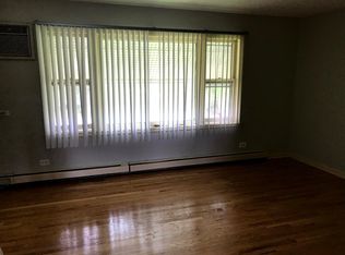 11005 S Lloyd Dr APT 3N, Worth, IL 60482