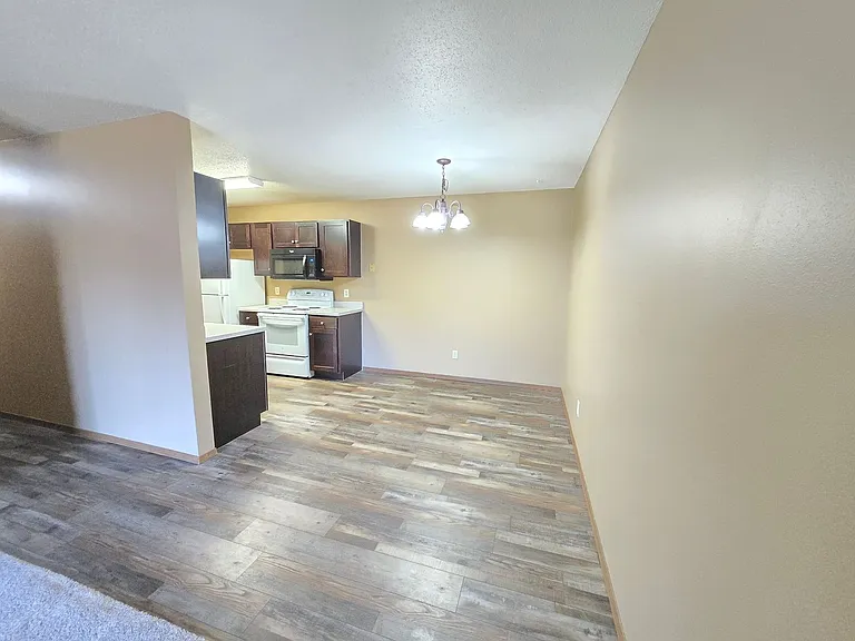 Chaplewood Apartments — Photo 3