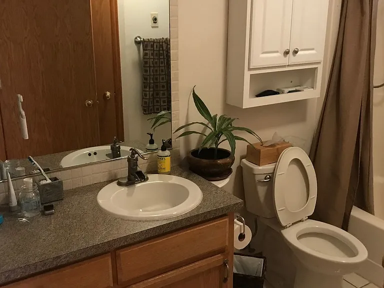 1119 N Forest St #301 — Photo 7