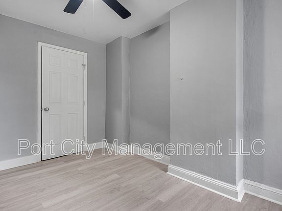 4th image of 1334 N Luzerne Ave