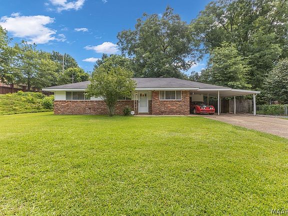 2nd image of 543 Green Ridge Rd