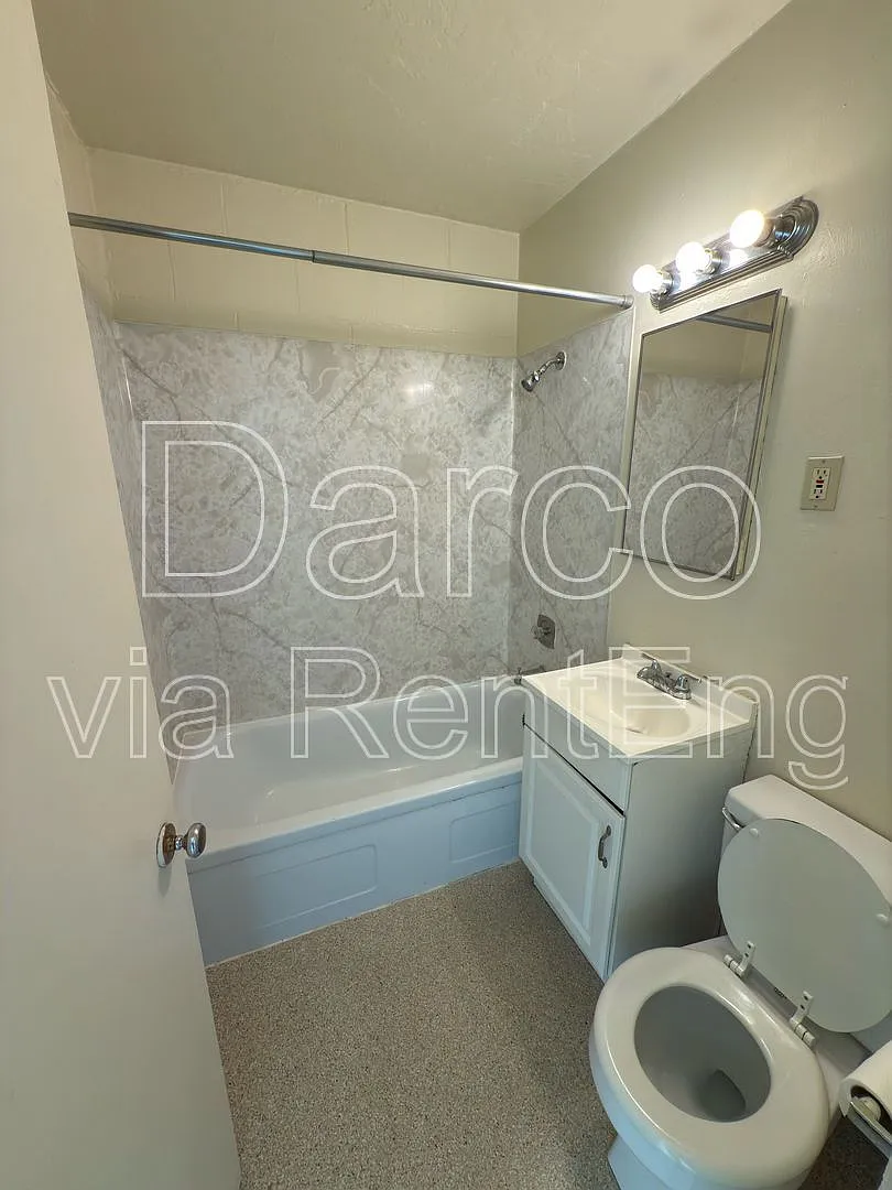 Olive Terrace Apartments — Photo 3
