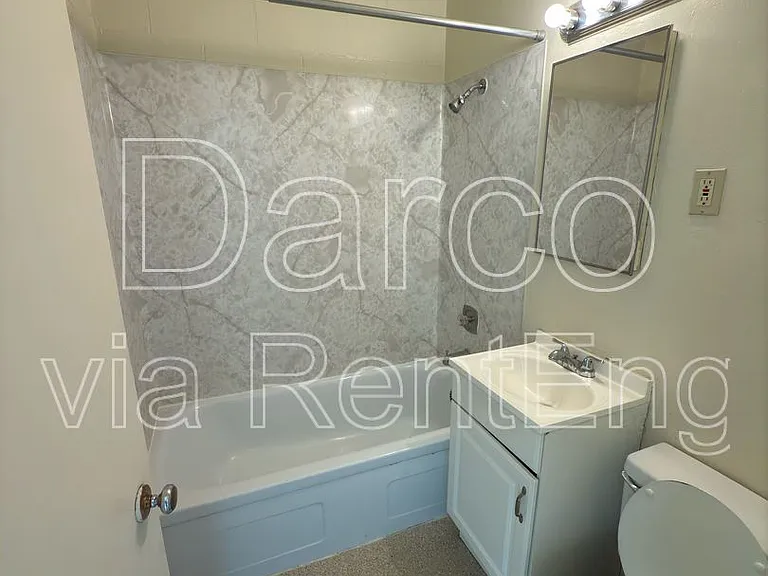 Olive Terrace Apartments — Photo 3
