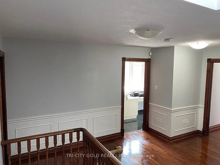 2696 Embleton Rd — Photo 9