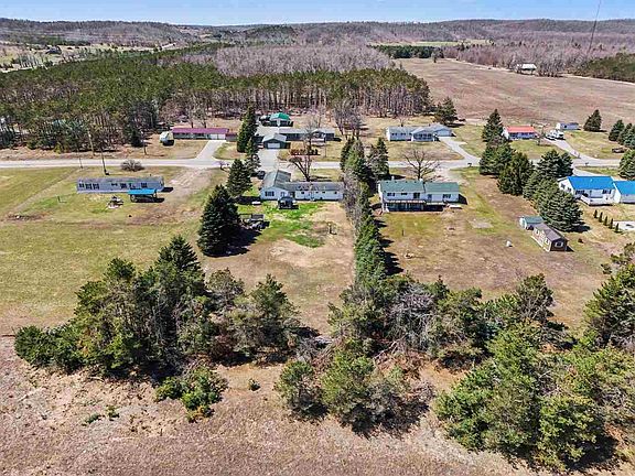 3rd image of 7207 Airport Rd