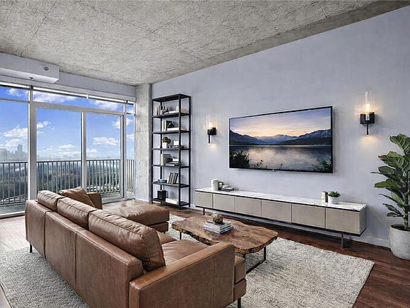 3rd image of 250 Pharr Rd #1914