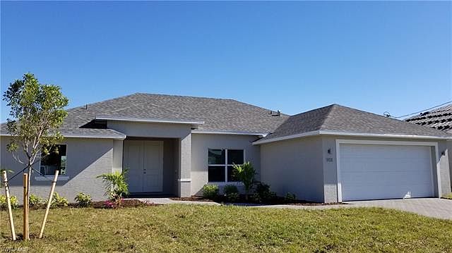 1st image of 918 NE 33rd Ln