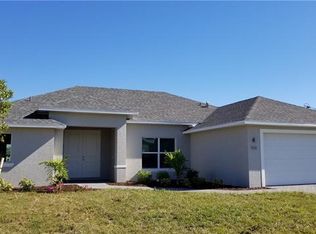 918 NE 33rd Ln, Cape Coral, FL 33909