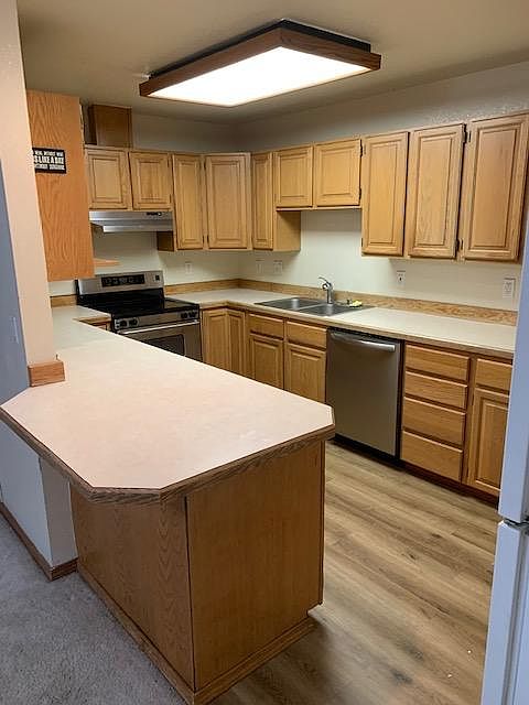 Kitchen with pantry (not in photo)