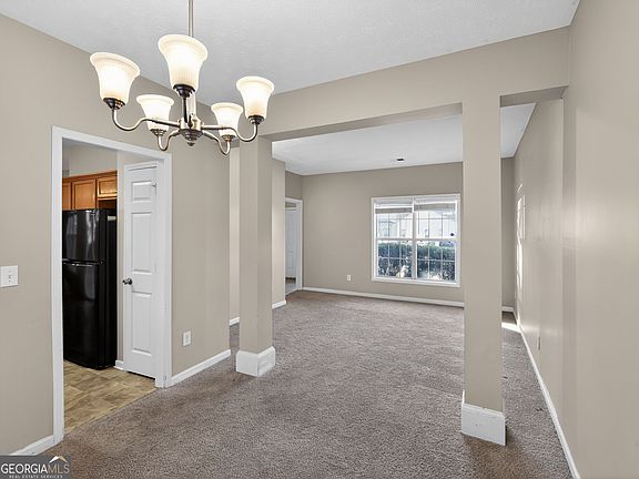 4th image of 2382 Miller Oaks Cir