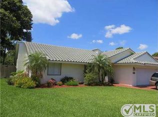 2422 NW 29th Rd, Boca Raton, FL 33431