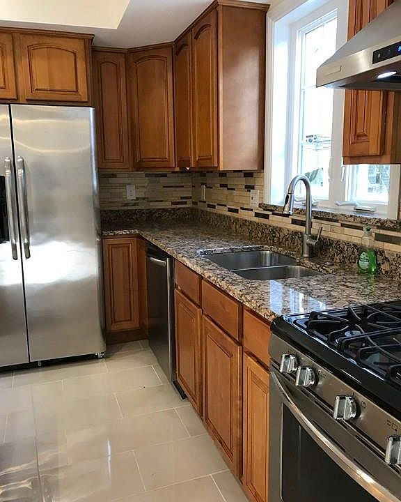 1st image of 13 Melville Ave #2