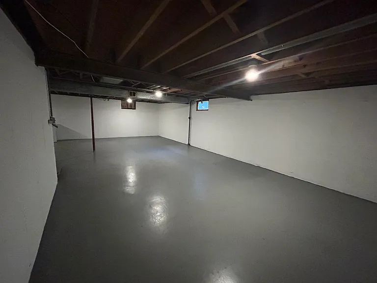 1716 Maple Ln — Photo 12