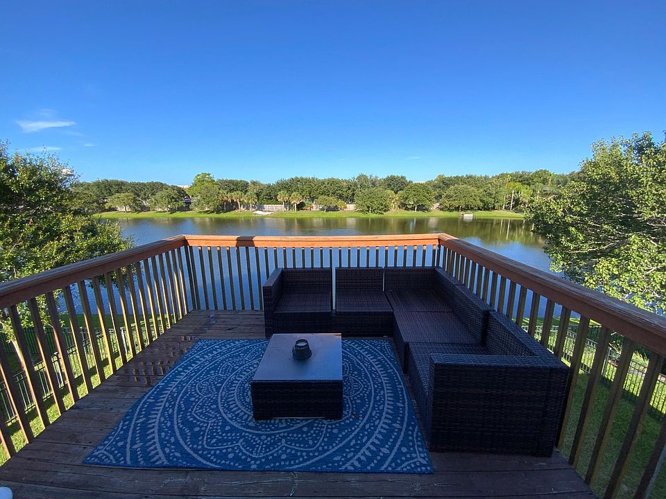 1st image of 640 Bonaire Cir