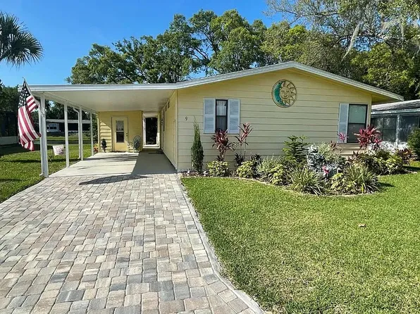 9 Sunset Falls Dr, Ormond Beach, FL 32174