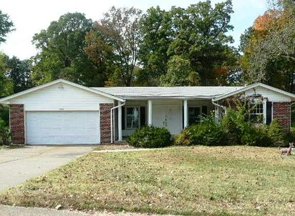 3rd image of 4930 Parkton Pl