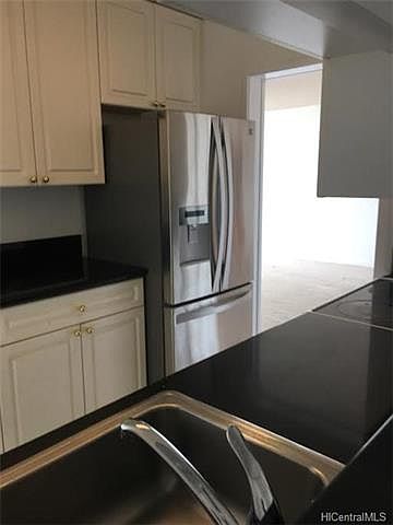 1st image of 920 Ward Ave APT 15D