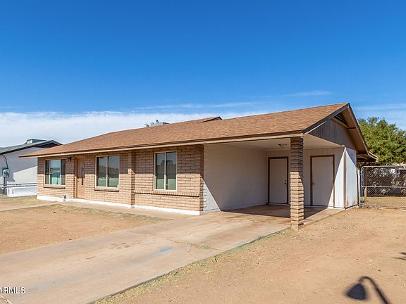 3rd image of 8816 W CATALINA Drive