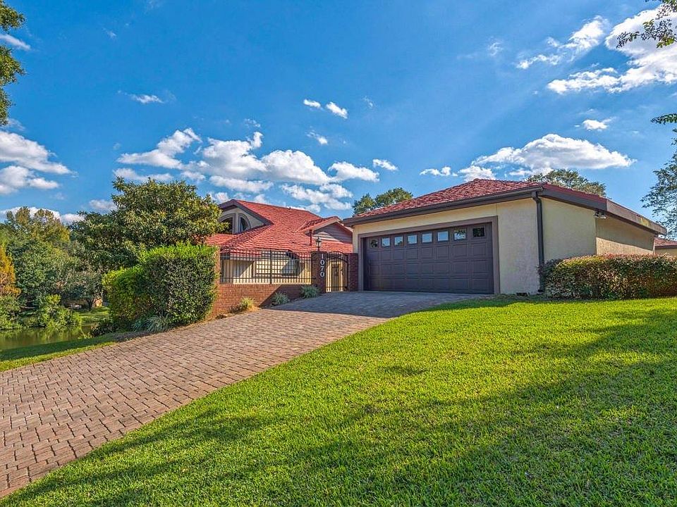 1st image of 1070 Lake Way Dr