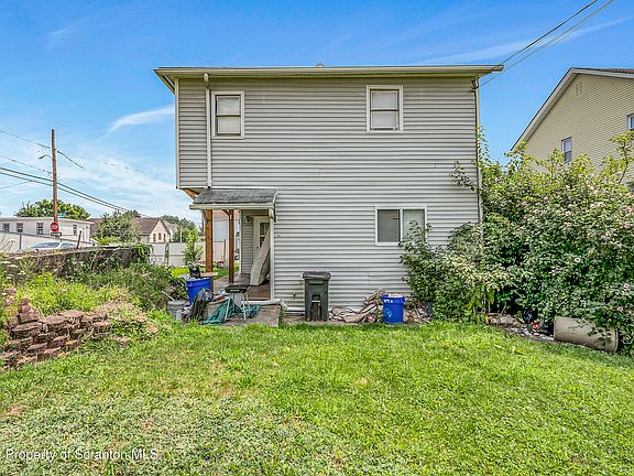 3rd image of 367 N Bromley Ave #C