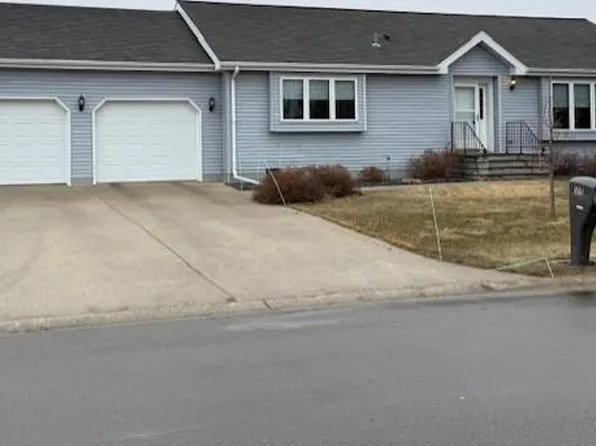 305 15th St N, Breckenridge, MN 56520