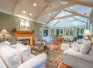 4 W Garrison Pl, Hilton Head Island, SC 29928