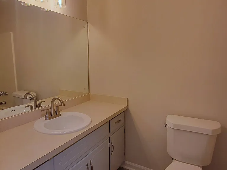 1909 Suwanee Valley Rd — Photo 12