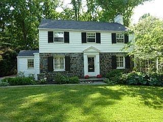 1st image of 26 Vining Ln