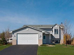 286 Foxglove Ln, Shakopee, MN 55379