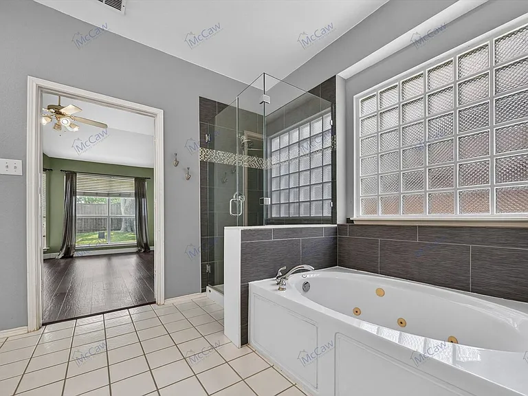 5101 Timberland Pkwy — Photo 22