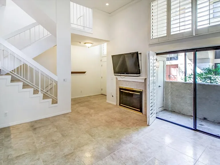 26315 W Bravo Ln — Photo 3