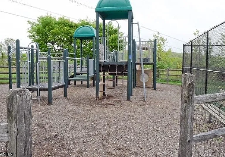 31 Winding Hill Dr — Photo 29