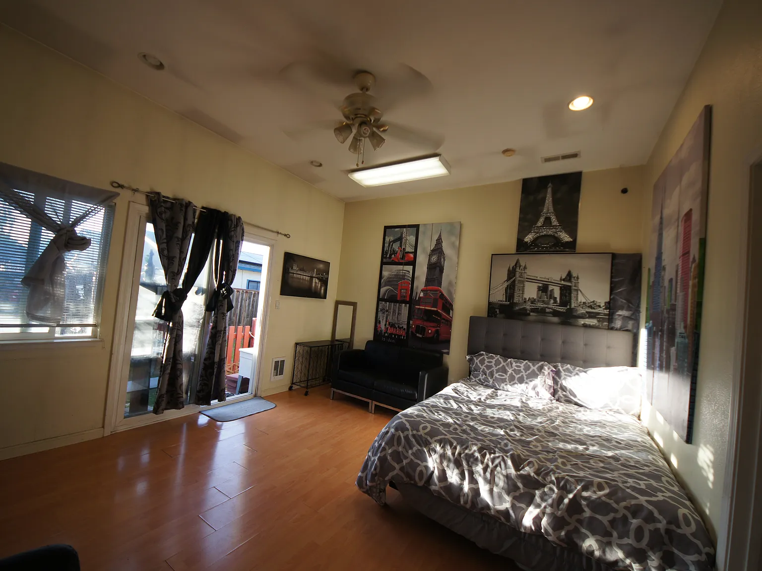1 bed, 350 sqft, $2,000 — Photo 2