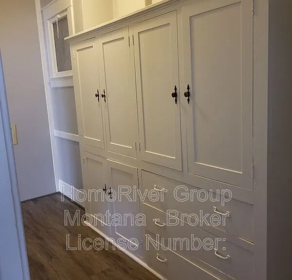 536 S 3rd St W — Photo 14