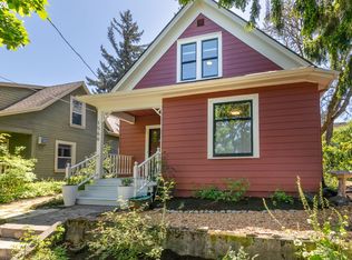 1566 SE Linn St, Portland, OR 97202