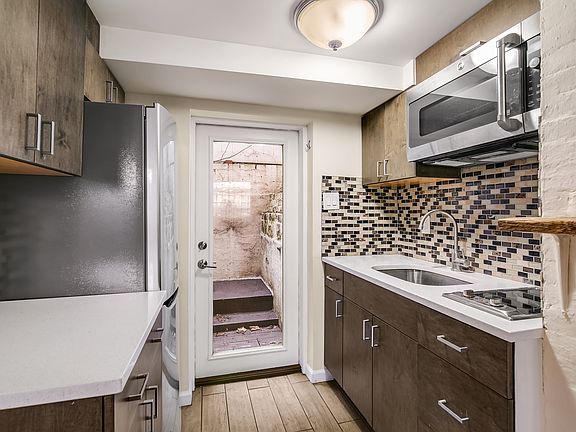 2nd image of 93 Barrow St APT 1