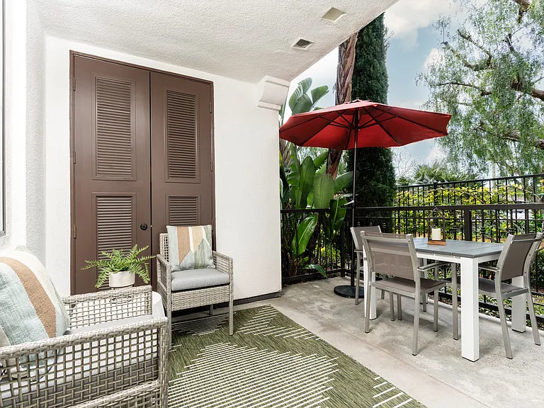 1x1 Patio