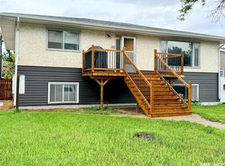 160 3rd Avenue SE, Swift Current, SK S9H 3K4