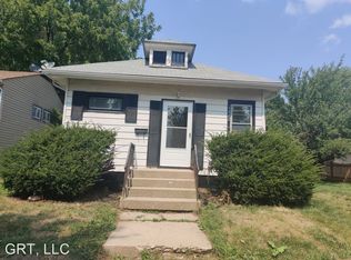 1422 Salem Ave, Waukegan, IL 60085