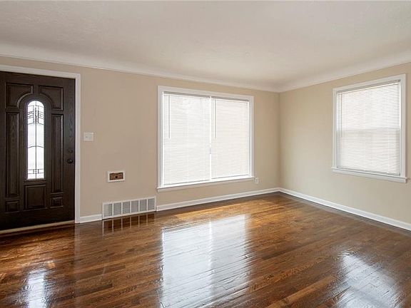 4th image of 13709 Shady Oak Blvd